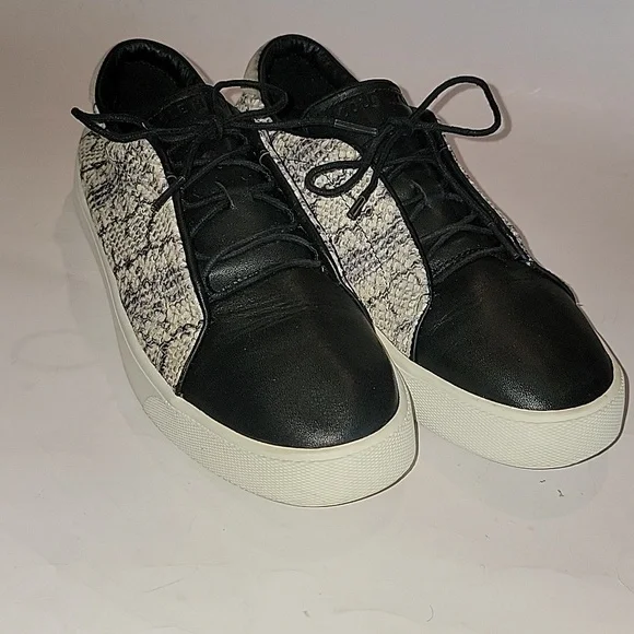 COLE HAAN WOMEN'S GRANSPRO SPECTATOR SNEAKERS - Picture 1 of 15